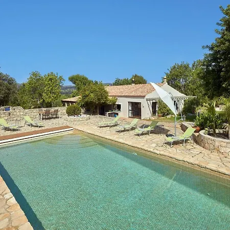 Sleeps 6 * Azinhal e Amendoeira
