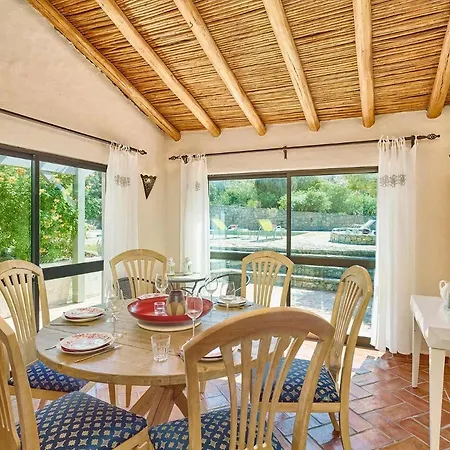 Sleeps 6 Villa *