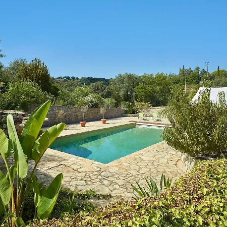 Sleeps 6 *