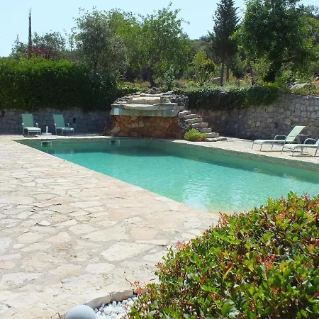 Sleeps 6 فيلة *