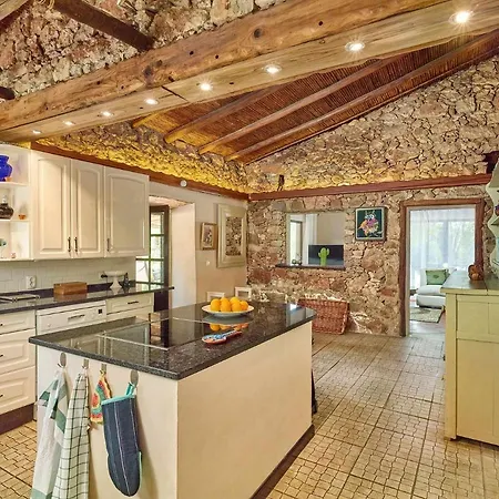 Villa Sleeps 6
